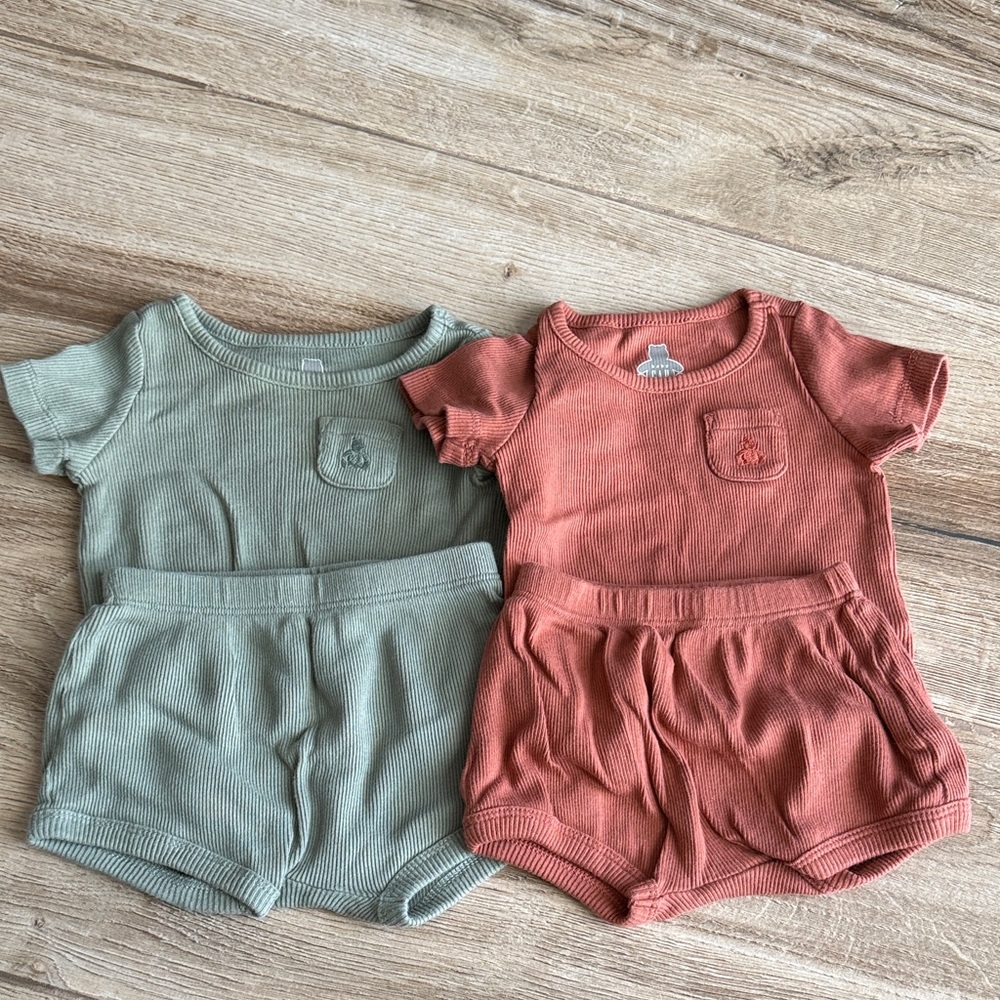 Kids' Two-Piece Short Sleeve Set - Green and Rust